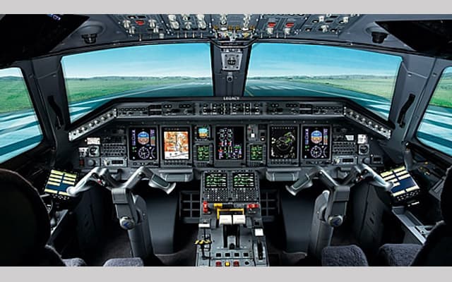Embraer Legacy 650座舱内部